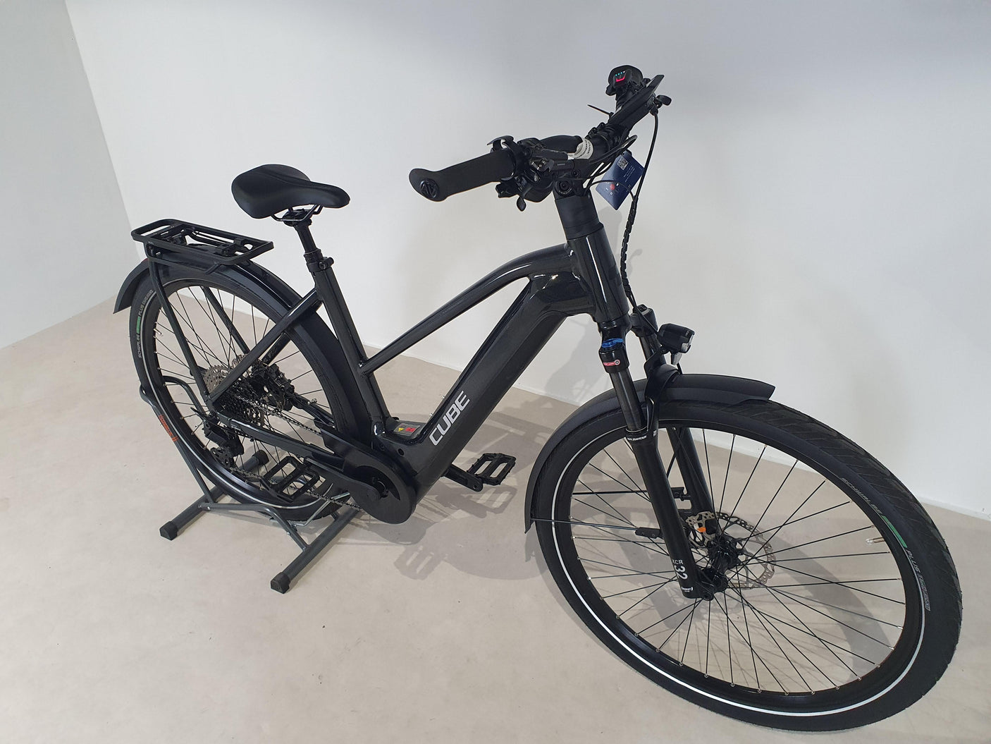 Kathmandu Hybrid EXC