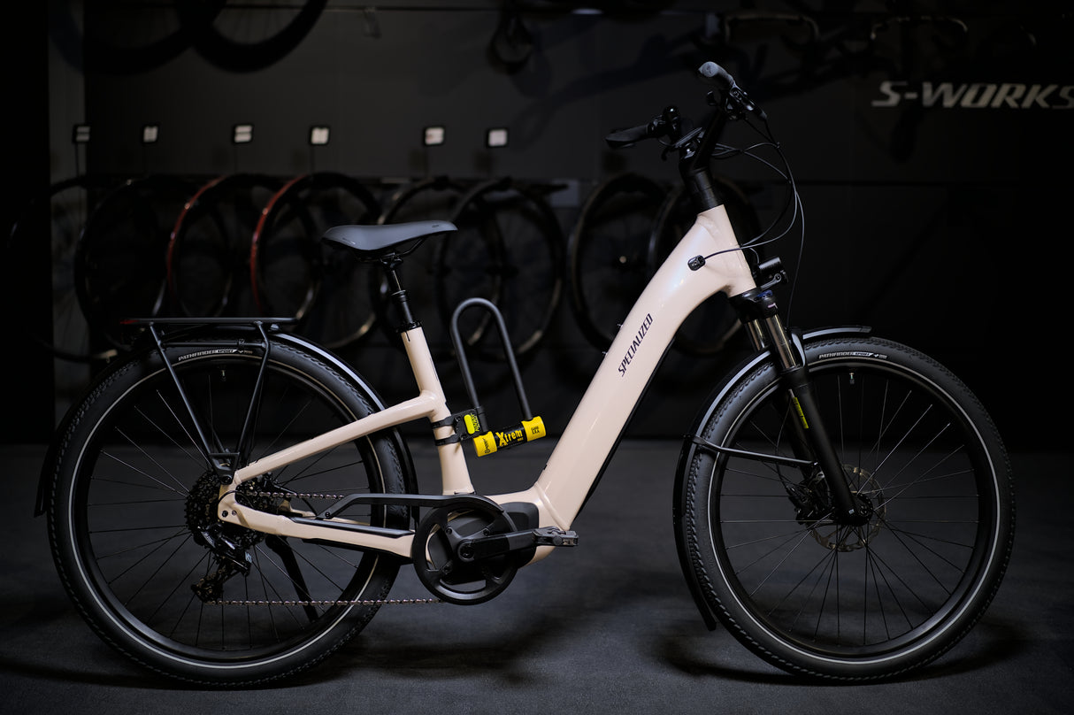 U XTREM BIKE + SUPPORT