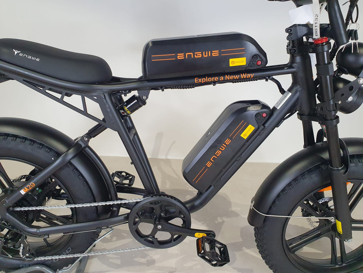 M20 Dual Battery Black