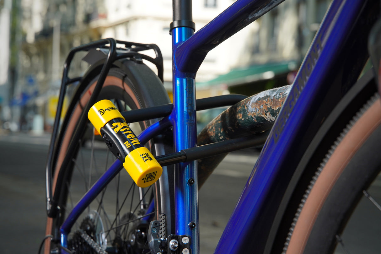 U XTREM BIKE + SUPPORT