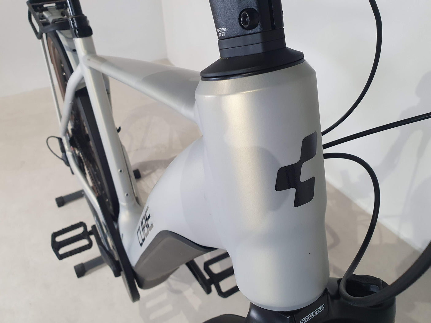 Touring Hybrid Pro 500