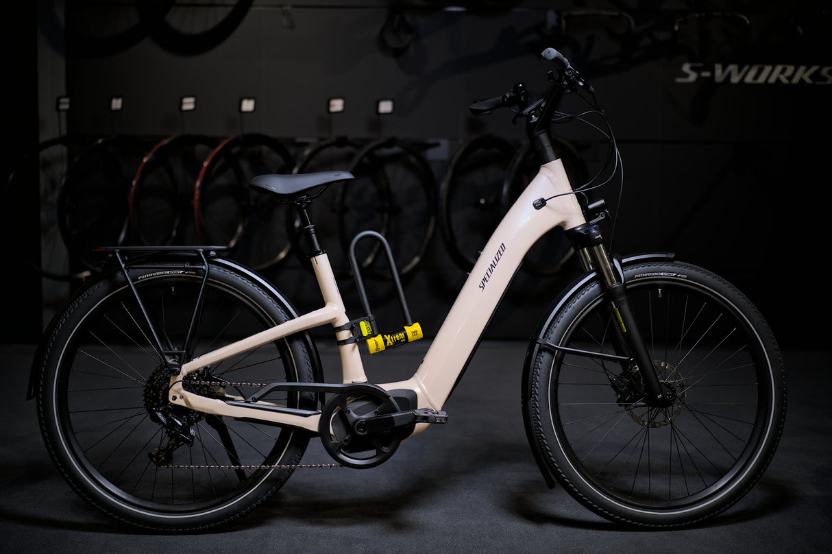 U XTREM BIKE + SUPPORT